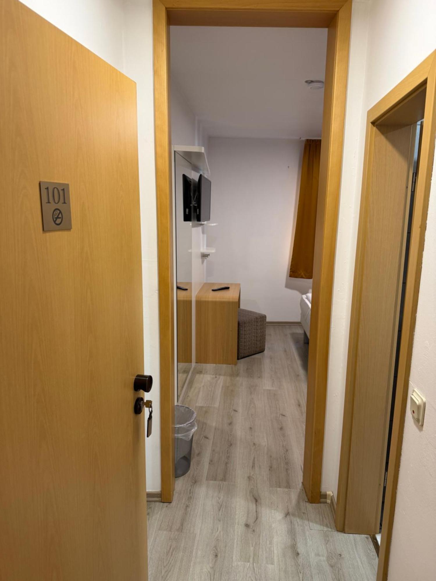 Hotel Eurocity Bruchköbel Eksteriør billede